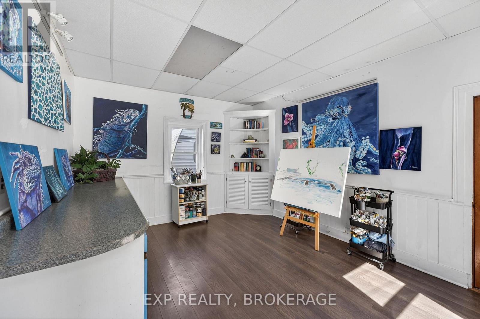 property-image