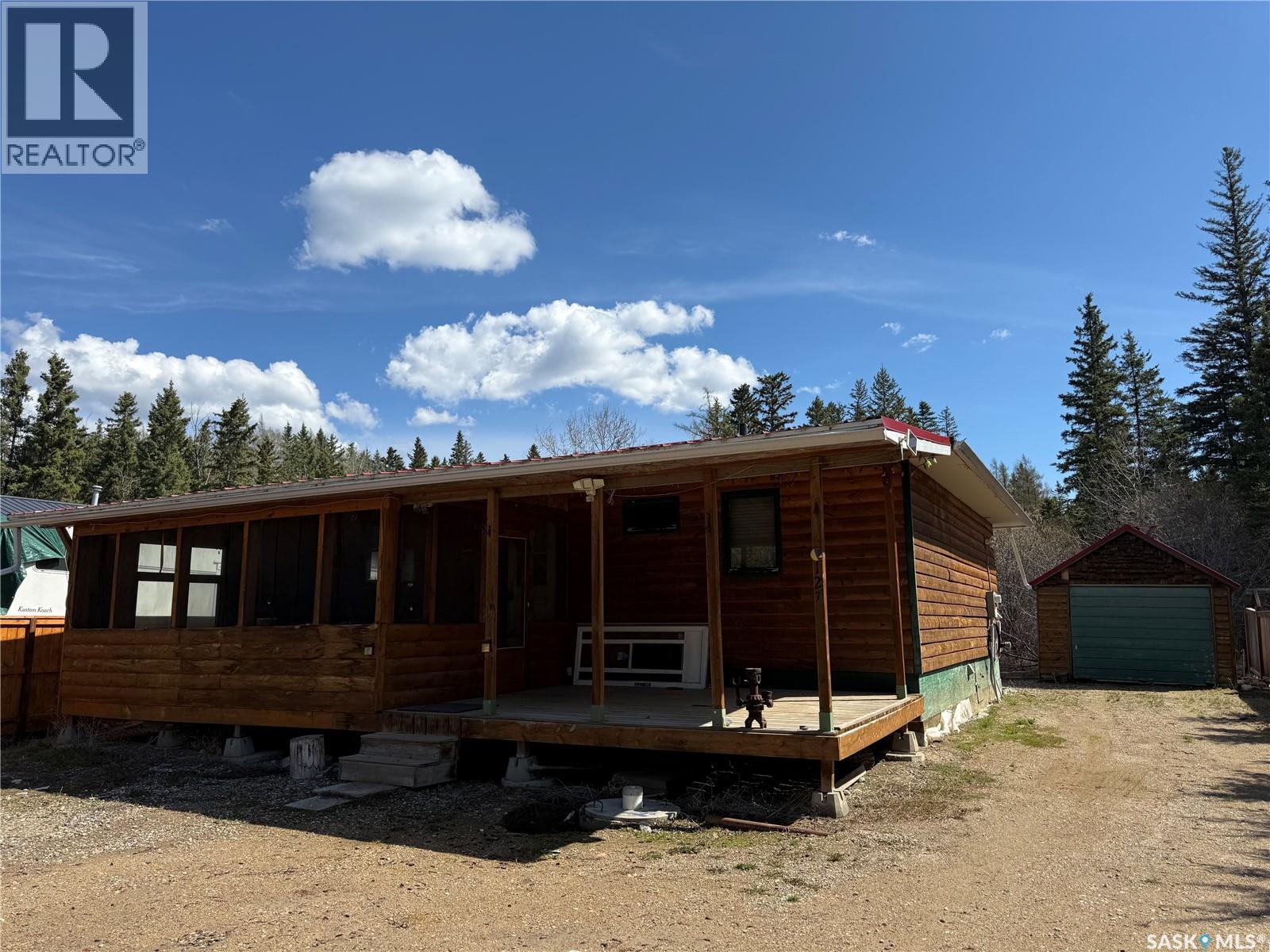 ちき For sale: 127 Helen STREET, Chitek Lake, Saskatchewan S0J0L0