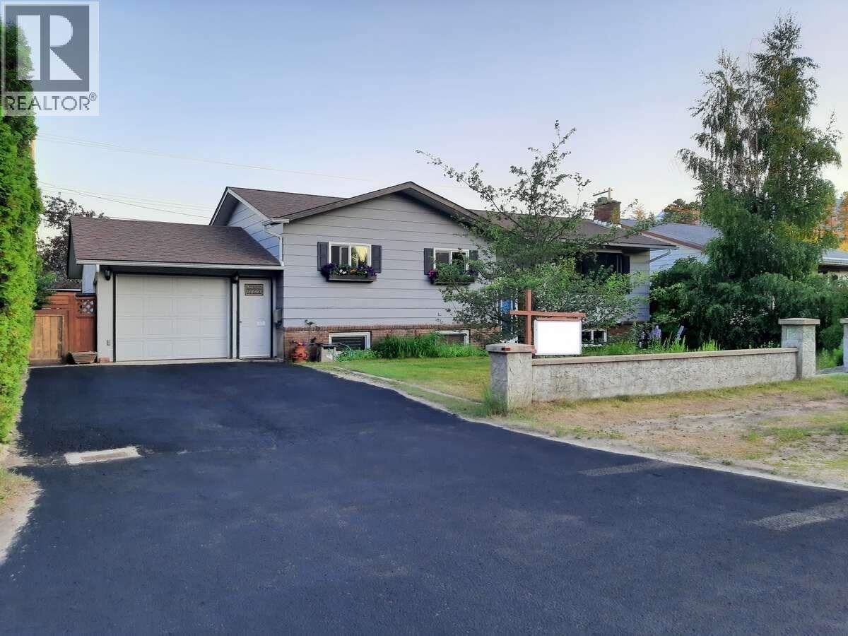 For sale: 1323 7TH AVENUE, Valemount, British Columbia V0E2Z0