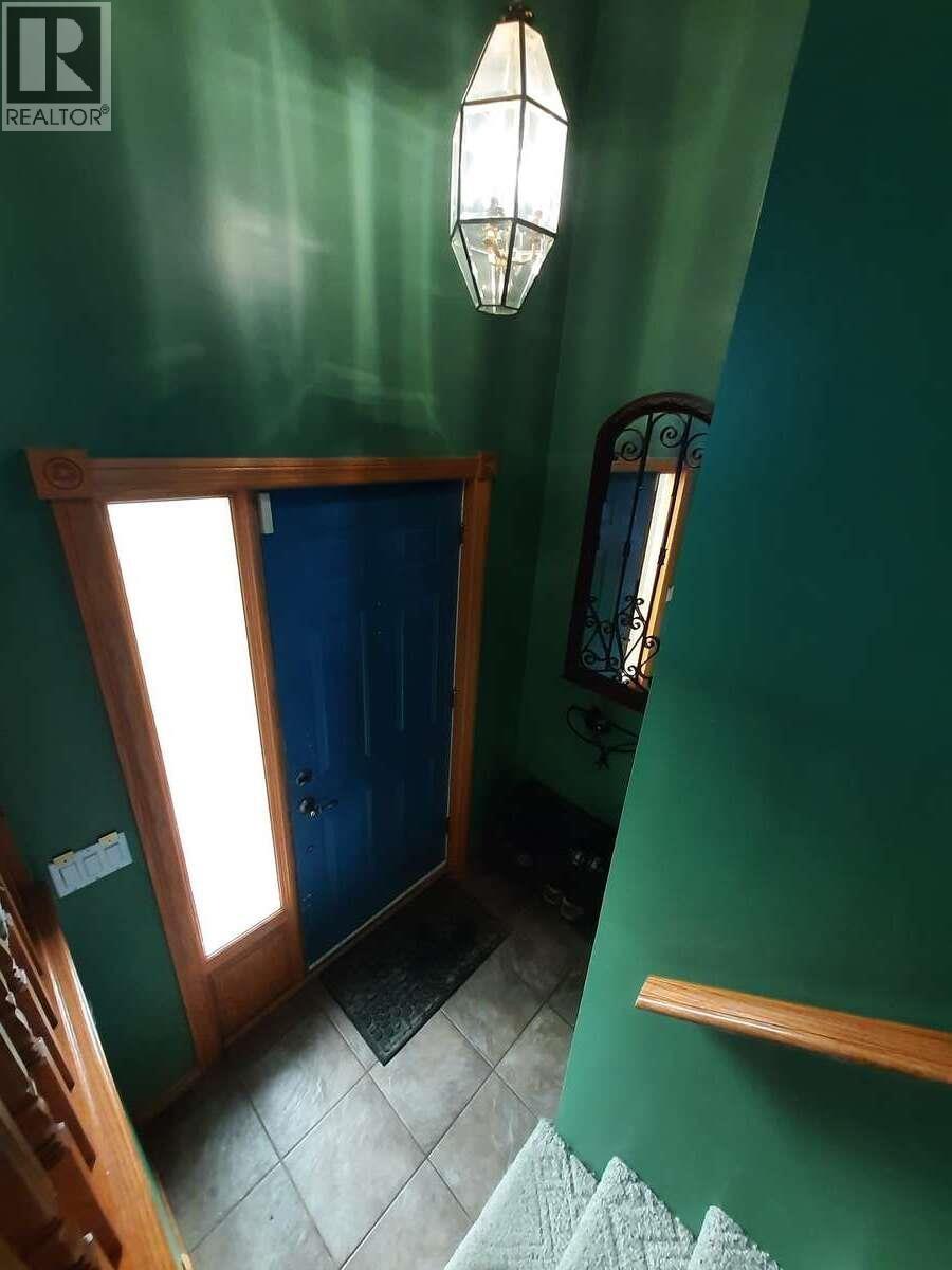 For sale: 1323 7TH AVENUE, Valemount, British Columbia V0E2Z0