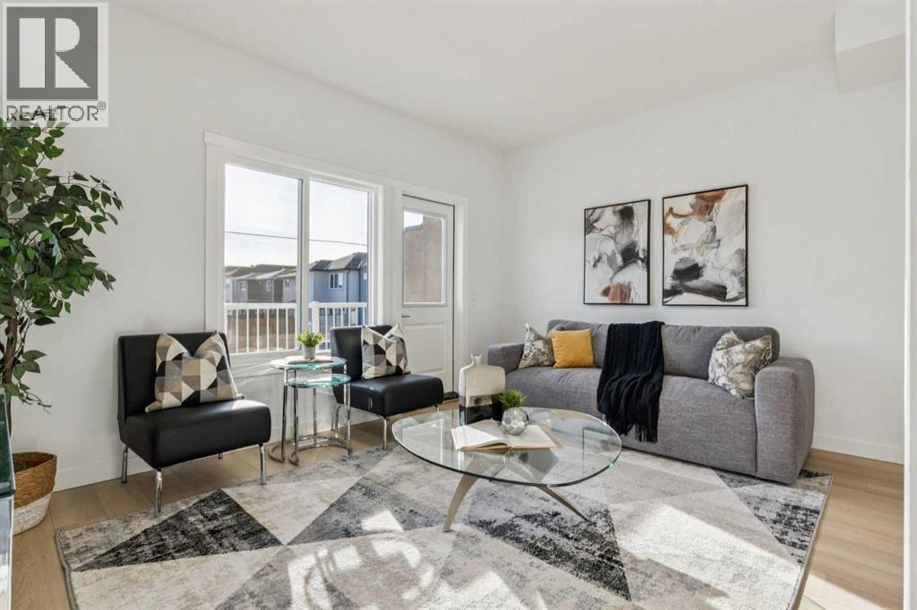 Row / Townhouse for Sale in 202, 95 Saddlecrest Circle NE|Calgary, Alberta T3J0Z2 3