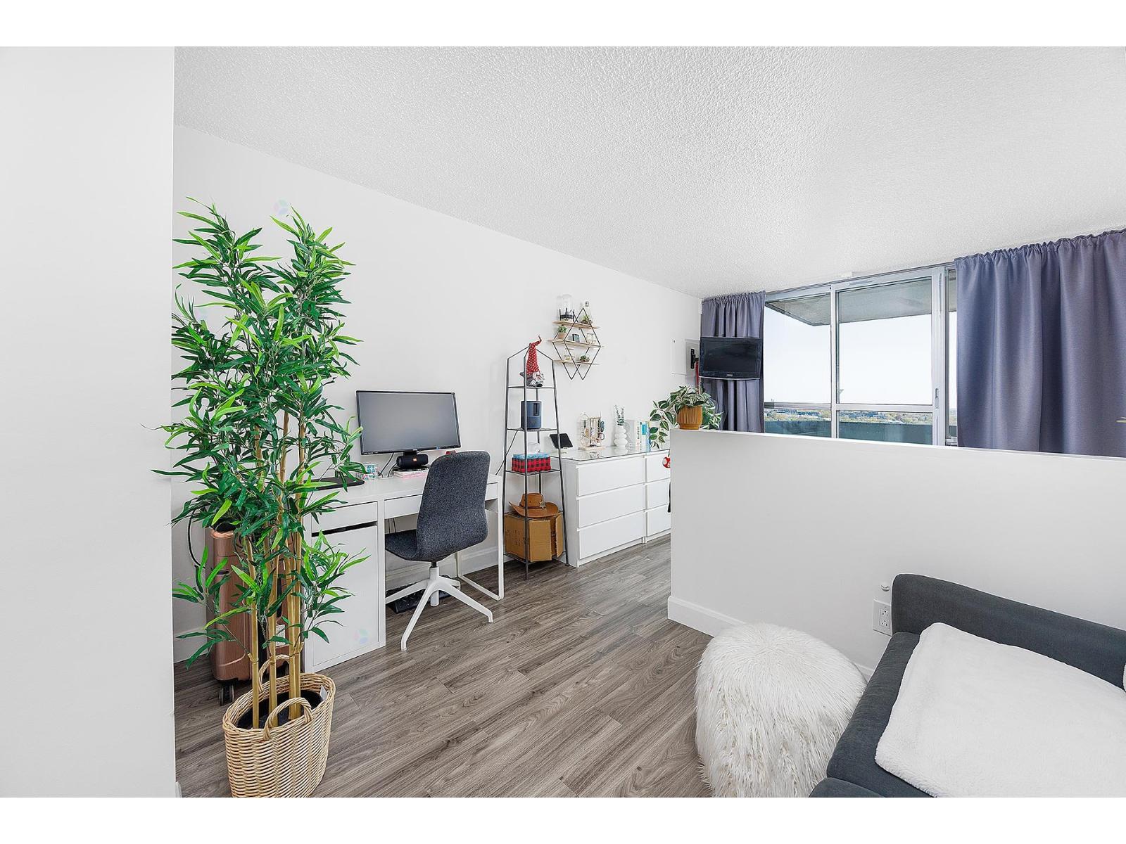 3535 Av. Papineau, #1816, Montréal (Le Plateau-Mont-Royal), Quebec H2K4J9
