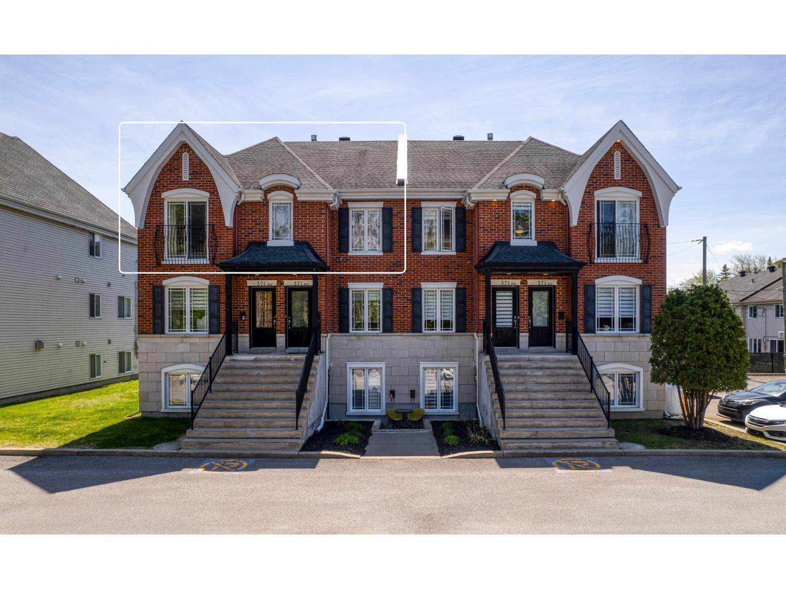 371 Mtée Gagnon, #306, Bois-des-Filion, Quebec J6Z2X1
