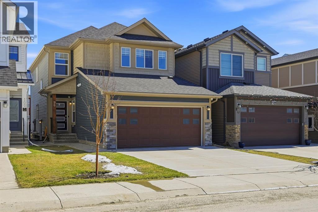 House for Sale in 96 Homestead Grove NE|Calgary, Alberta T3J2G7