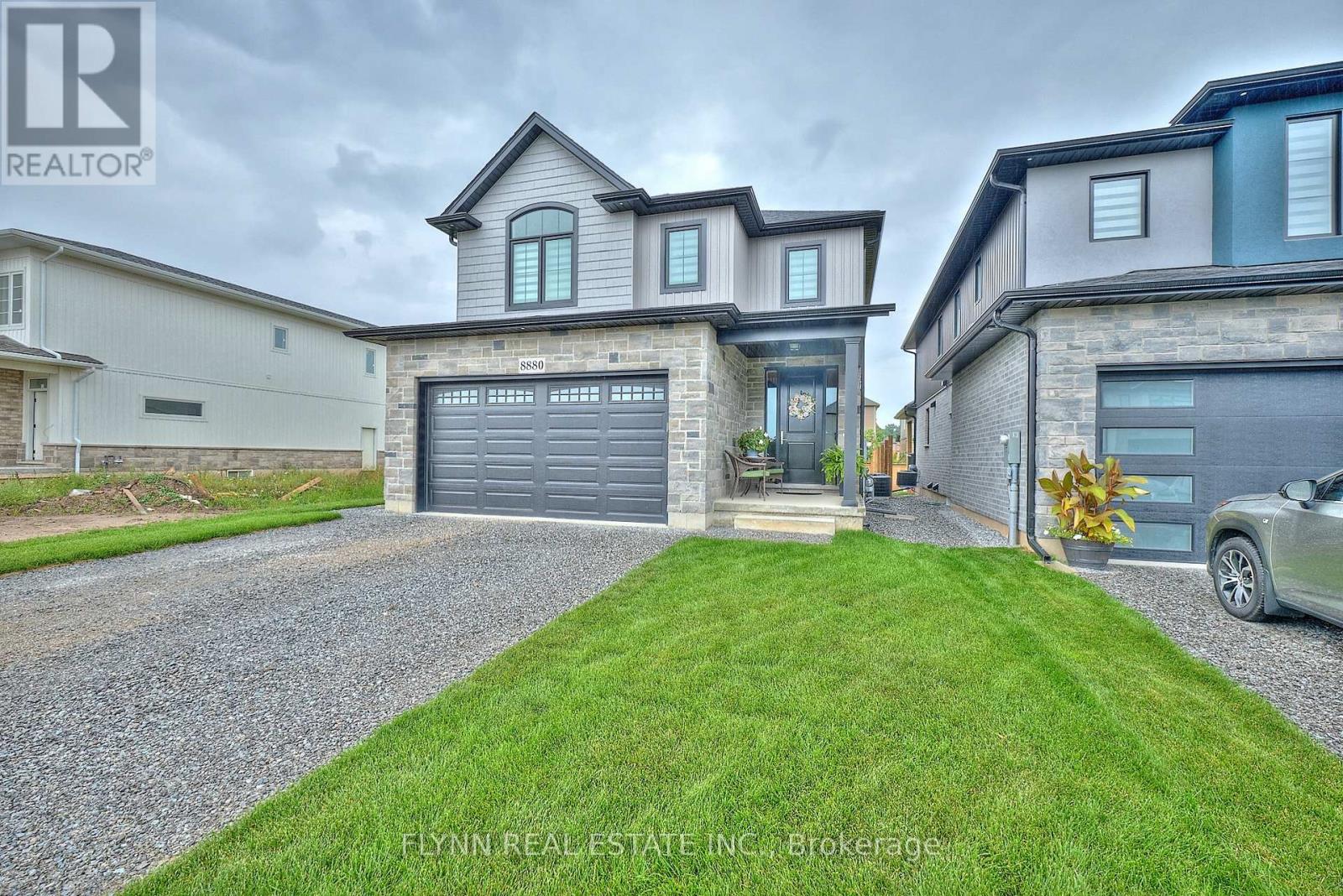For sale: 8880 ANGIE DRIVE, Niagara Falls (Forestview), Ontario