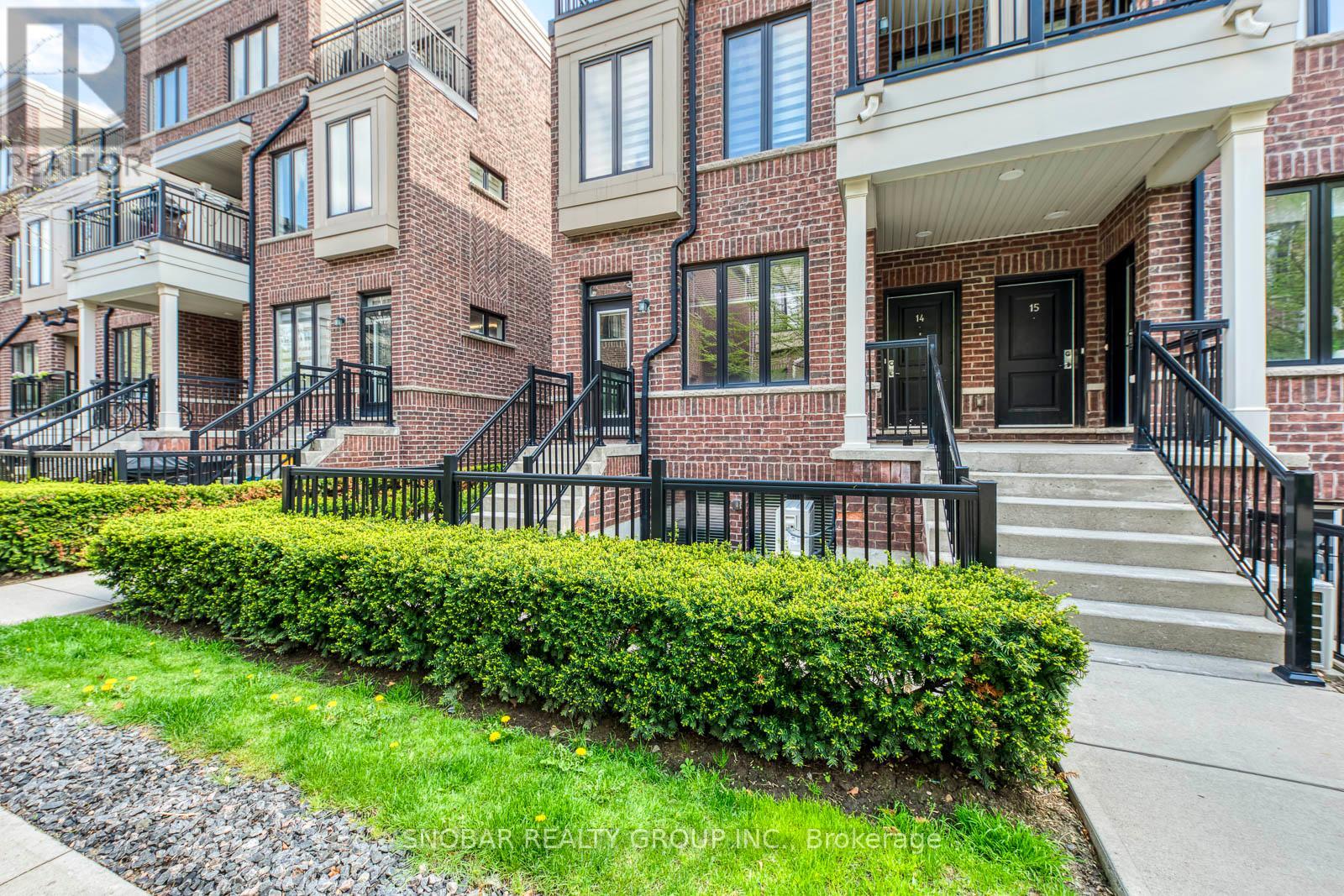 Row / Townhouse for Sale in 13 - 10 CARNATION AVENUE|Toronto (Long Branch), Ontario M8V0B8 3