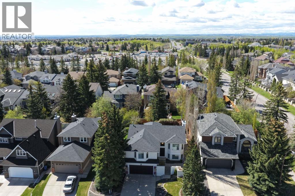 House for Sale in 7 Straddock Crescent SW|Calgary, Alberta T3H2S6 2