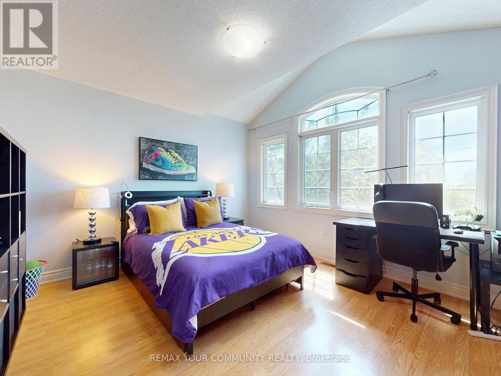 property-image