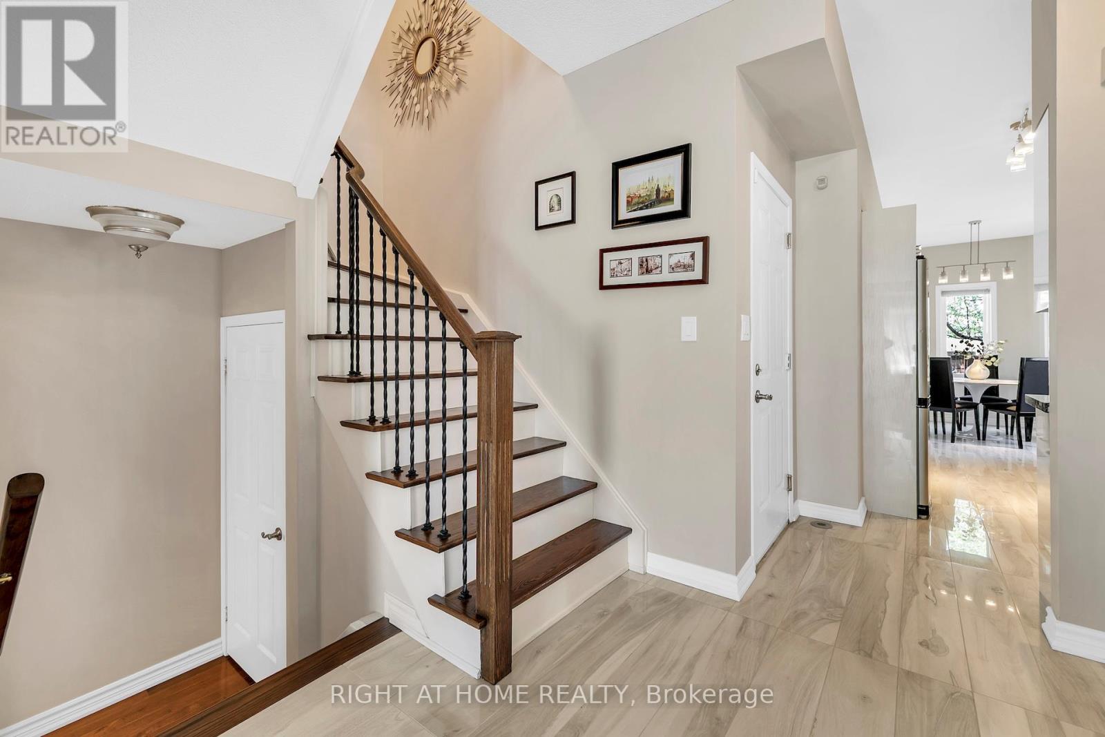 Row / Townhouse for Sale in 740 VILLAGE GREEN BOULEVARD|Mississauga (Lakeview), Ontario L5E3K8 2