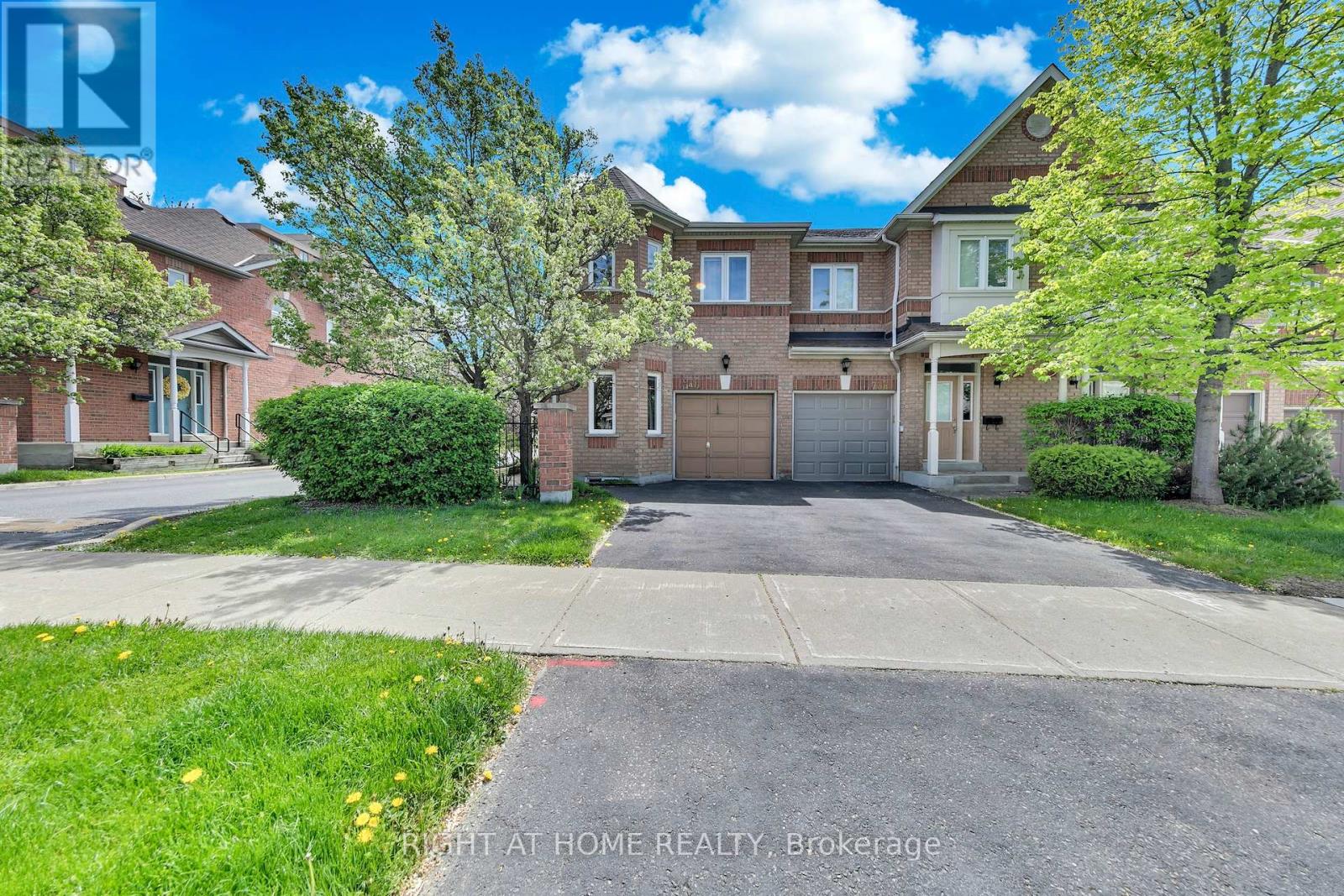 Row / Townhouse for Sale in 740 VILLAGE GREEN BOULEVARD|Mississauga (Lakeview), Ontario L5E3K8 4