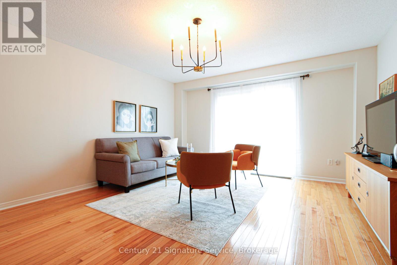 Row / Townhouse for Sale in 2395 STEFI TRAIL E|Oakville (RO River Oaks), Ontario L6H5Y5 5