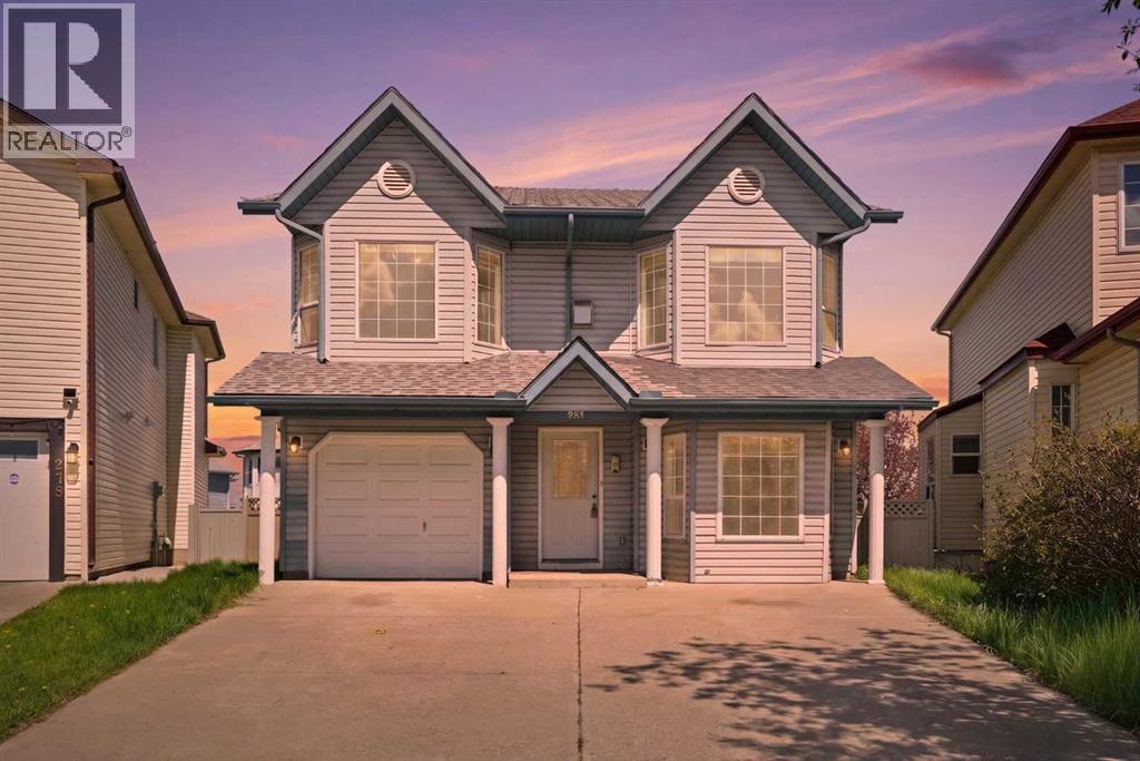 House for Sale in 285 Fresno Place NE|Calgary, Alberta T1Y6Y3