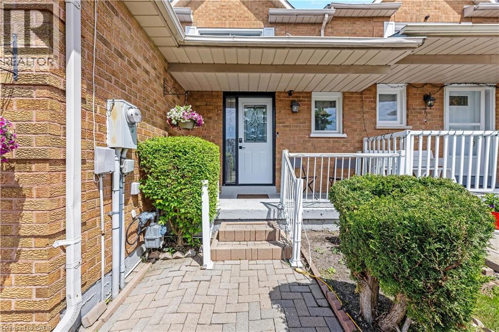 Row / Townhouse for Sale in 51 ACADIAN Heights|Brampton, Ontario L6Y4H3 4