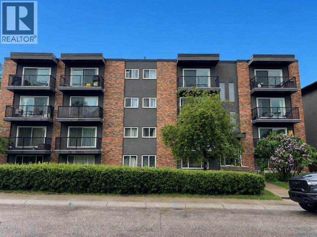 Apartment for Sale in 103, 1817 16 Street SW|Calgary, Alberta T2T4E3
