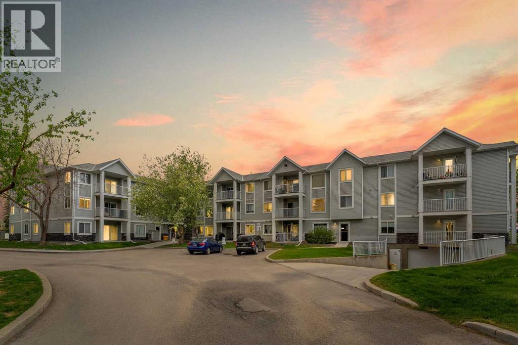 Apartment for Sale in 307, 1307 Valleyview Park SE|Calgary, Alberta T2B3R6