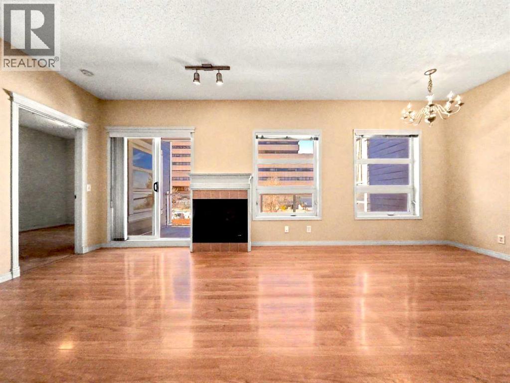 Apartment for Sale in 209, 333 Riverfront Avenue SE|Calgary, Alberta T2G5R1