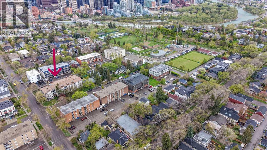 Apartment for Sale in 302, 239 6 Avenue NE|Calgary, Alberta T2E0L8 4