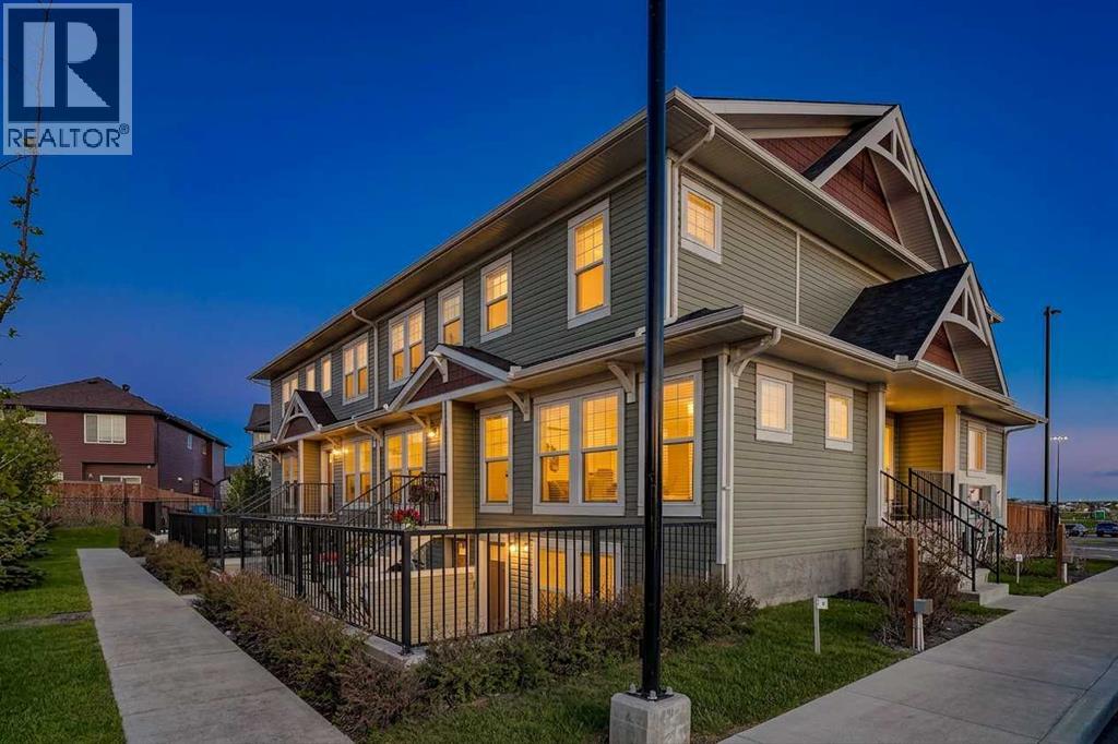 Row / Townhouse for Sale in 1910, 7451 Falconridge Boulevard NE|Calgary, Alberta T3J0Z8