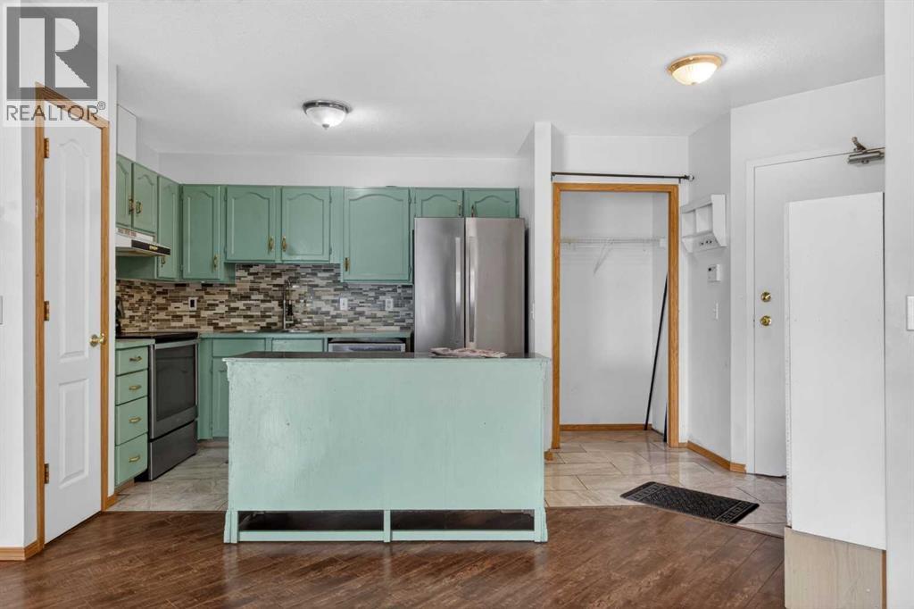 Apartment for Sale in 307, 1715 35 Street SE|Calgary, Alberta T2A1B4 5