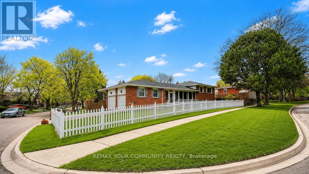 103 MUIR CRESCENT