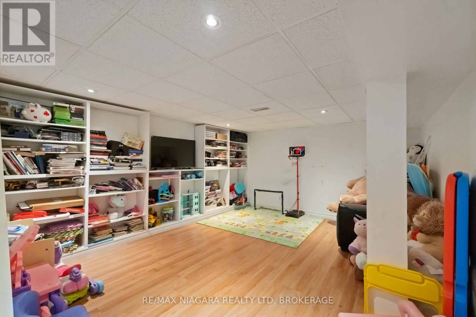 property-image