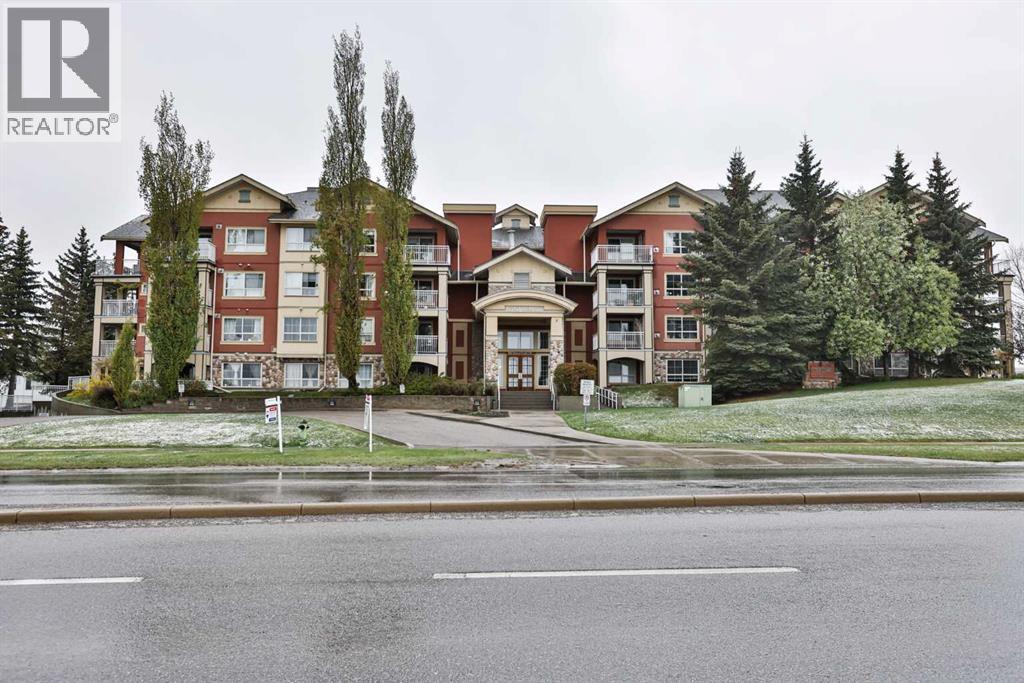 Apartment for Sale in 211, 5115 Richard Road SW|Calgary, Alberta T3E7M7
