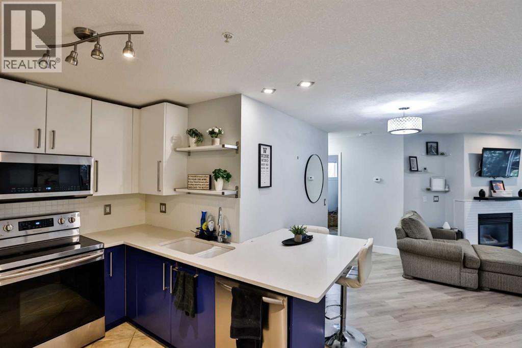 Apartment for Sale in 211, 5115 Richard Road SW|Calgary, Alberta T3E7M7 2