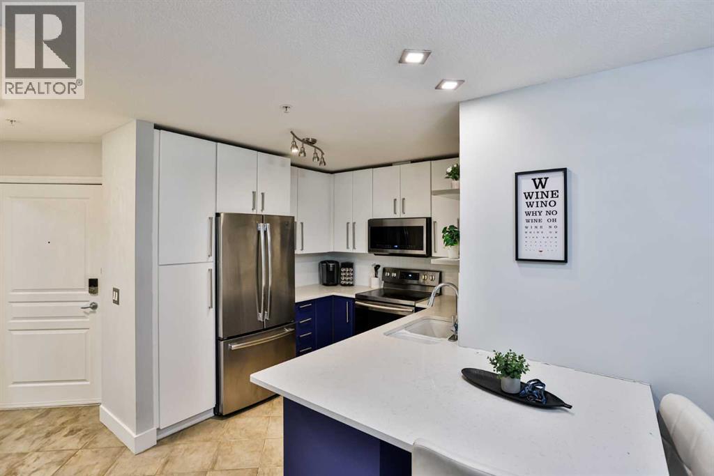Apartment for Sale in 211, 5115 Richard Road SW|Calgary, Alberta T3E7M7 3