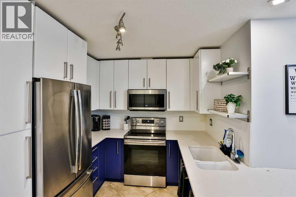 Apartment for Sale in 211, 5115 Richard Road SW|Calgary, Alberta T3E7M7 4