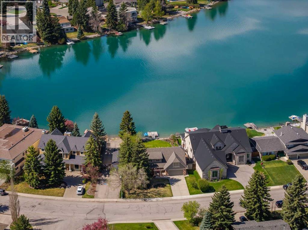 House for Sale in 947 Lake Placid Drive SE|Calgary, Alberta T2J4C4