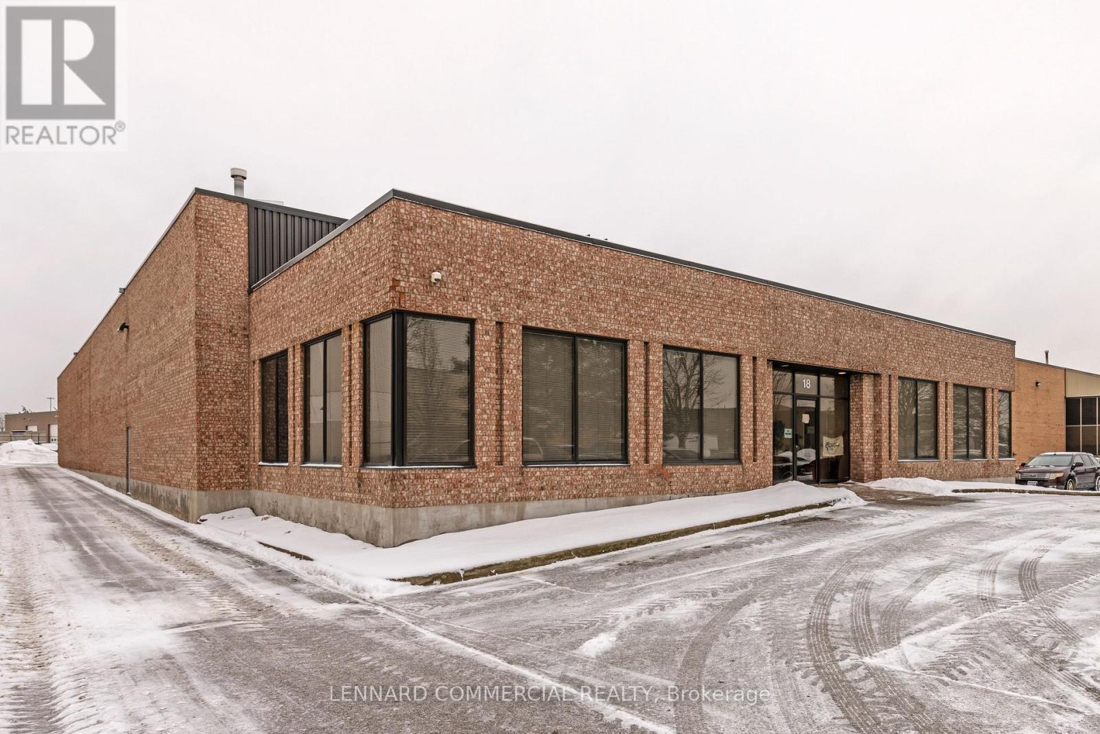 For lease: 18 HEDGEDALE ROAD, Brampton (Steeles Industrial), Ontario ...