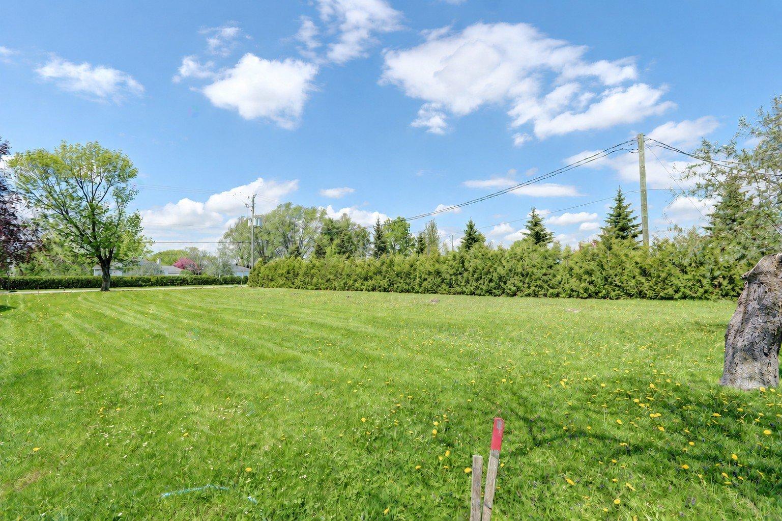 Ch. du Ruisseau N., Saint-Mathieu-de-Beloeil, Quebec J3G6Y1