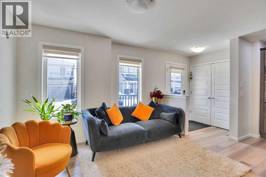 Row / Townhouse for Sale in 60 Cityside Grove NE|Calgary, Alberta T3N1C9 3