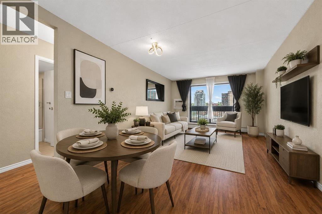 Apartment for Sale in 902, 735 12 Avenue SW|Calgary, Alberta T2R1J7 3