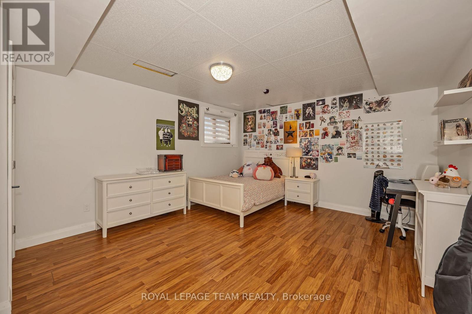 property-image