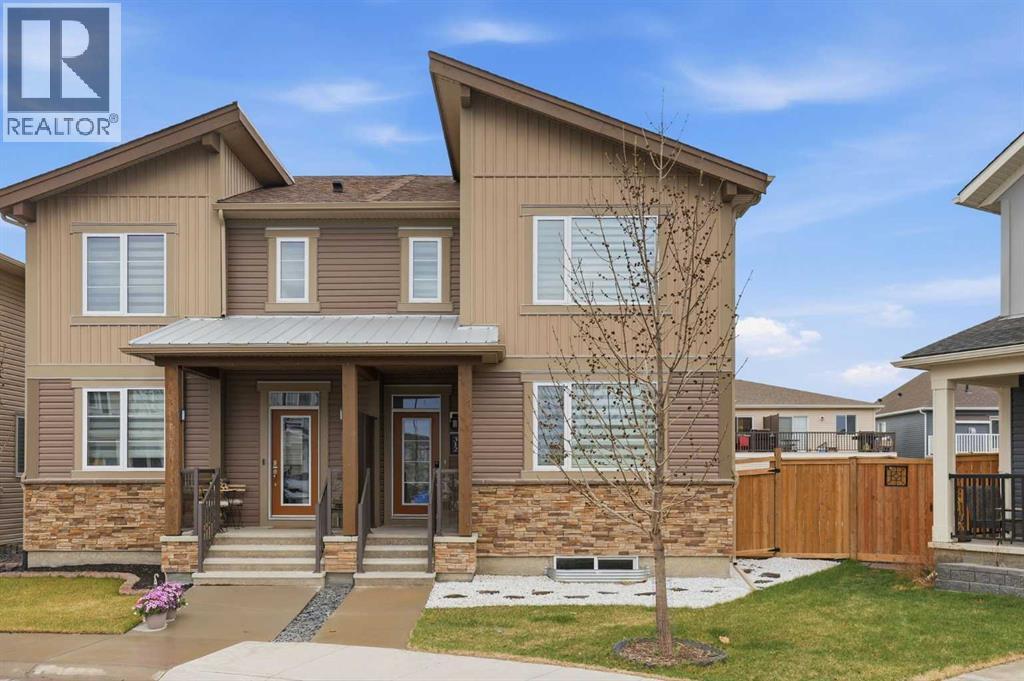 Duplex for Sale in 312 Carrington Way NW|Calgary, Alberta T3P1N5