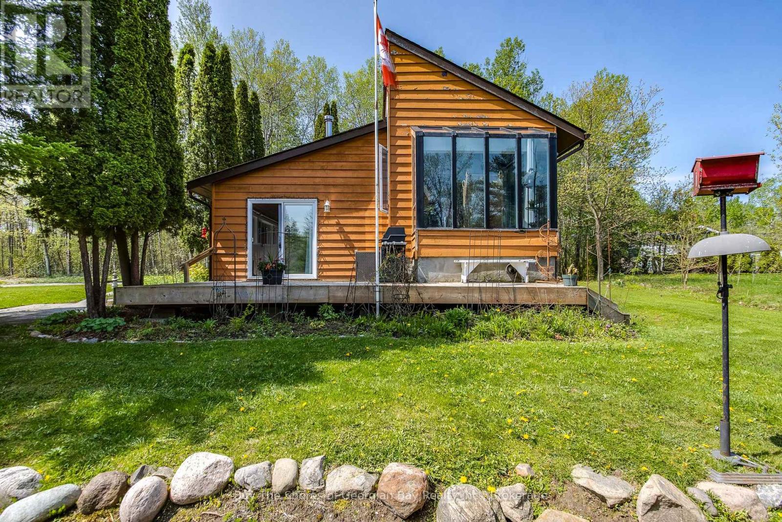 For sale: 13 CRESCENT DRIVE, Tay, Ontario L0K2A0 - S13162450