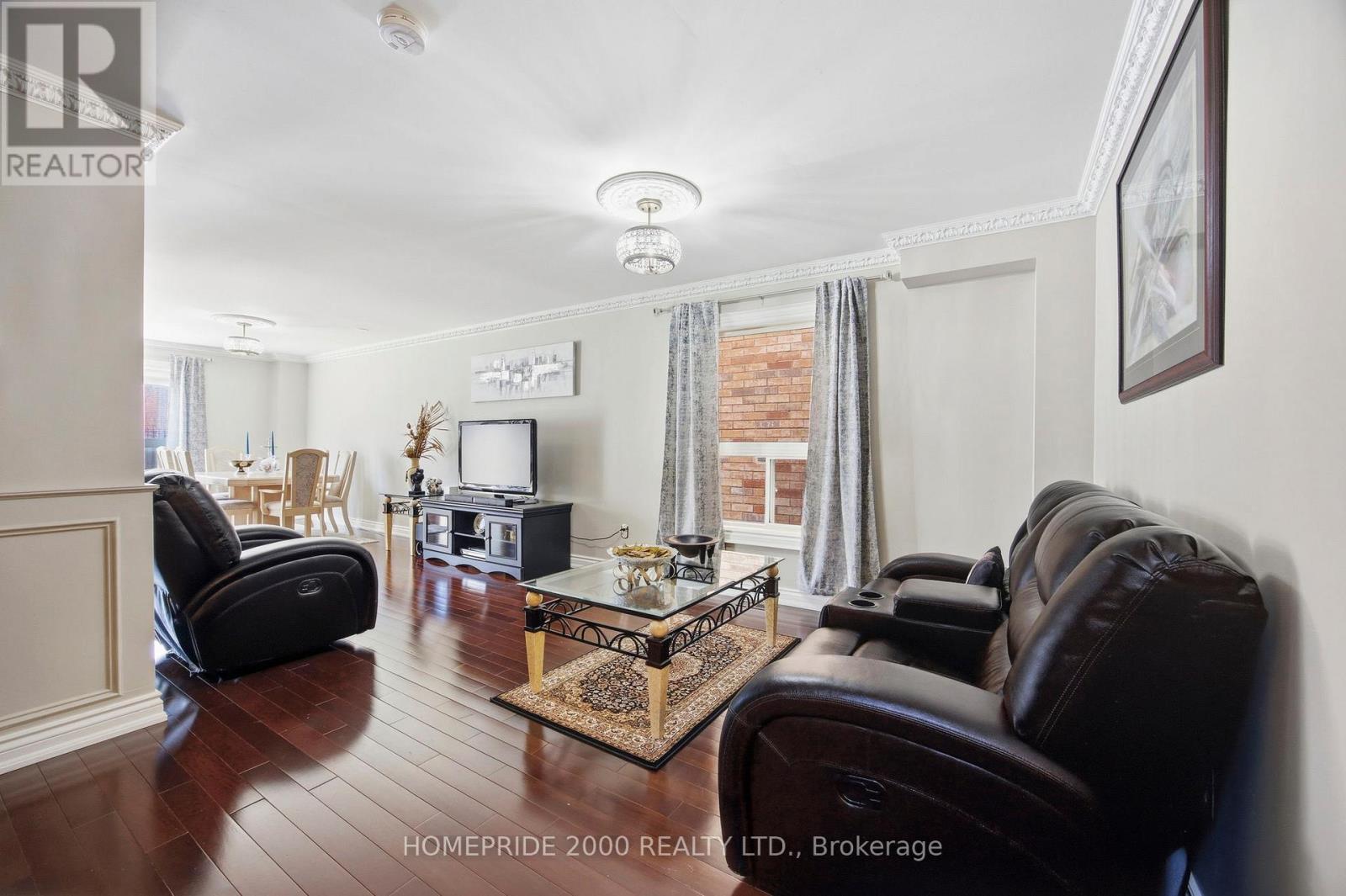 Row / Townhouse for Sale in 5859 CHALFONT CRESCENT|Mississauga (Churchill Meadows), Ontario L5M6K4 5