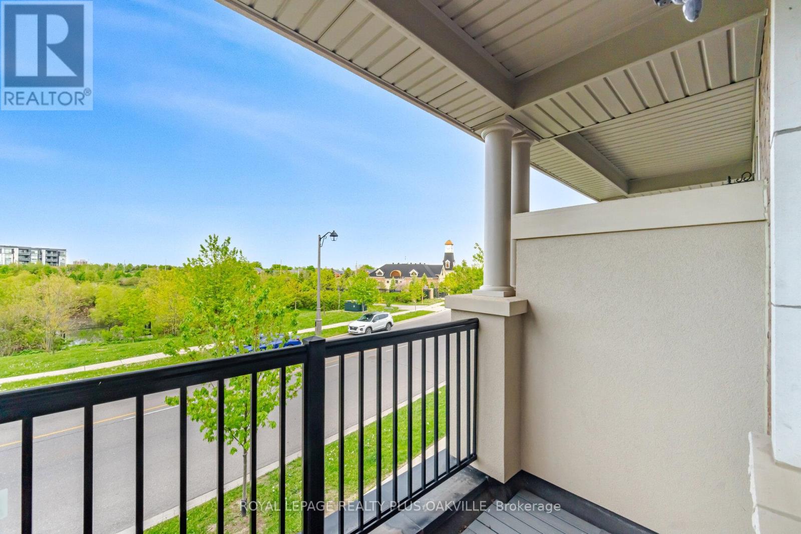 Row / Townhouse for Sale in 3030 GEORGE SAVAGE AVENUE|Oakville (GO Glenorchy), Ontario L6M0Z1 3