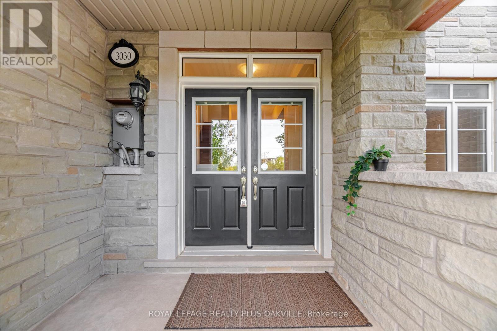 Row / Townhouse for Sale in 3030 GEORGE SAVAGE AVENUE|Oakville (GO Glenorchy), Ontario L6M0Z1 5