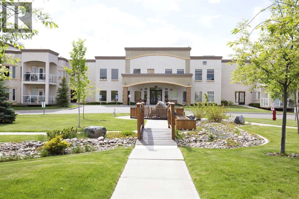 416, 2020 32 Street S, Lethbridge, Alberta T1K7T9