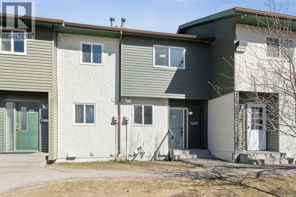 Row / Townhouse for Sale in 94, 2511 38 Street NE|Calgary, Alberta T1Y4M7 2