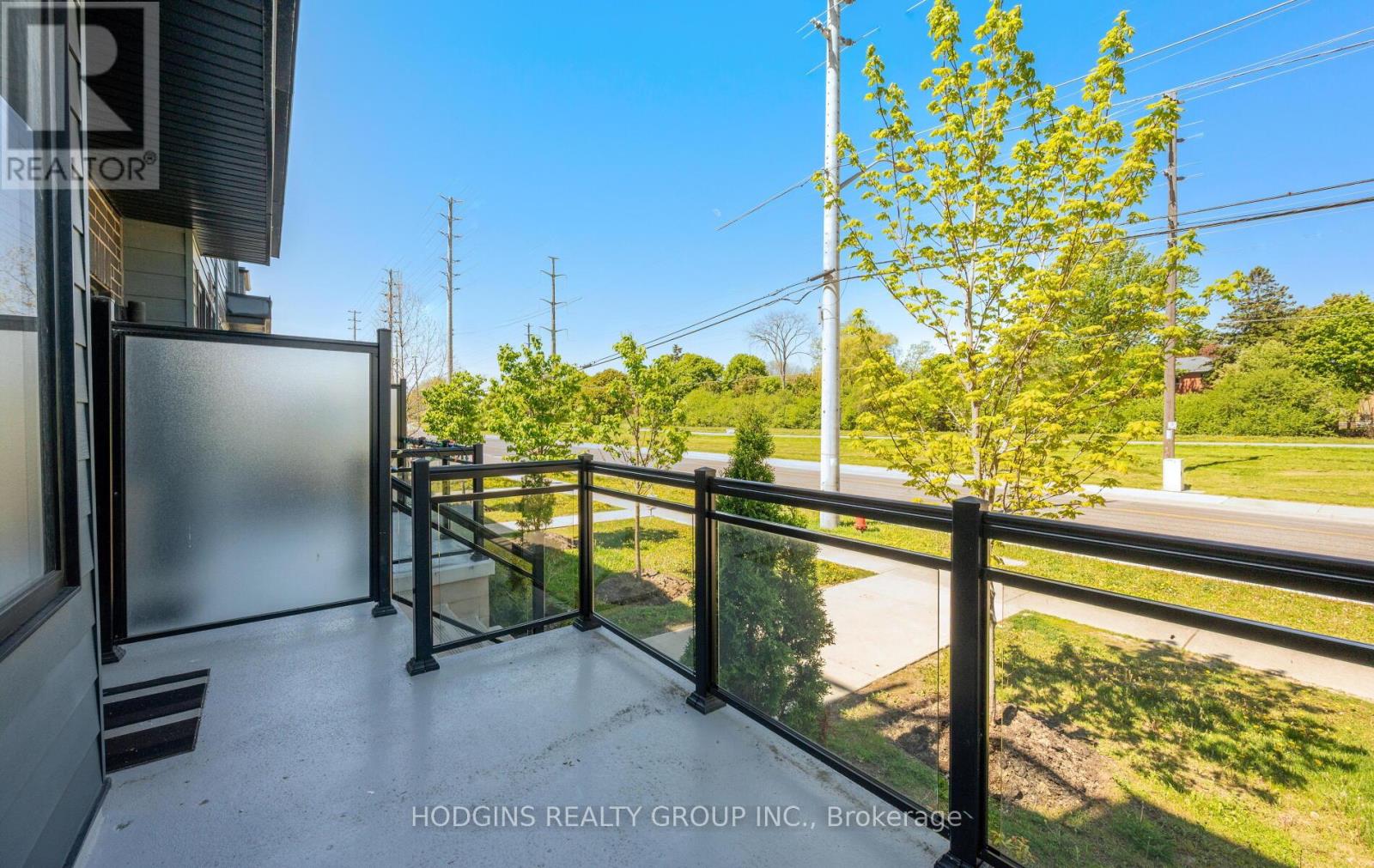 Row / Townhouse for Sale in 5 - 2212 BROMSGROVE ROAD|Mississauga (Clarkson), Ontario L5J0B3 5