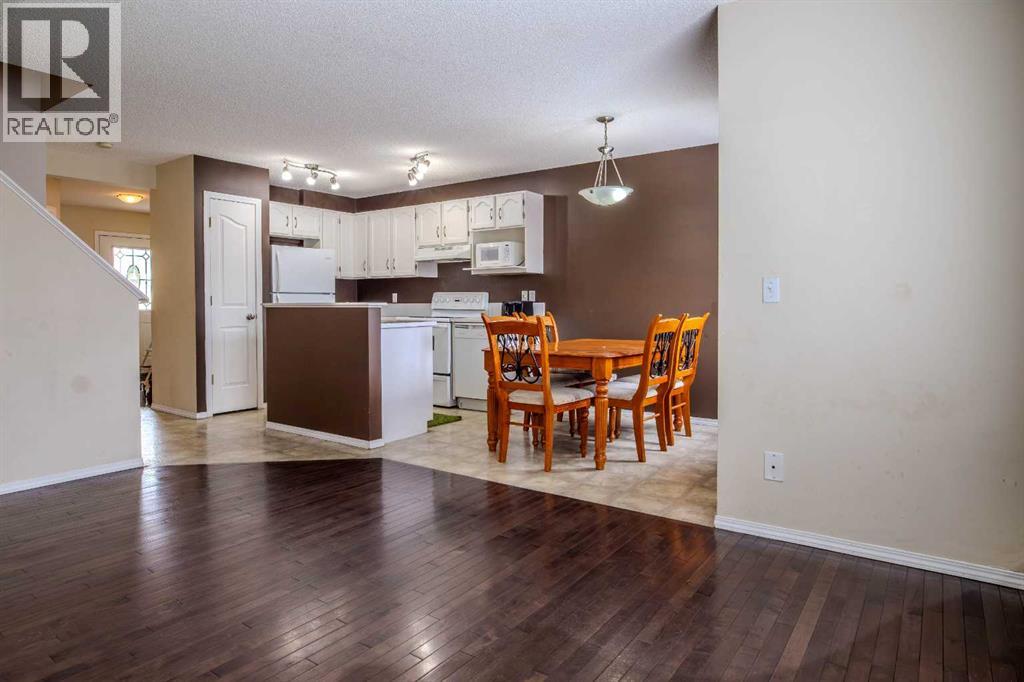 House for Sale in 161 Saddlecrest Close NE|Calgary, Alberta T3J5B6 5