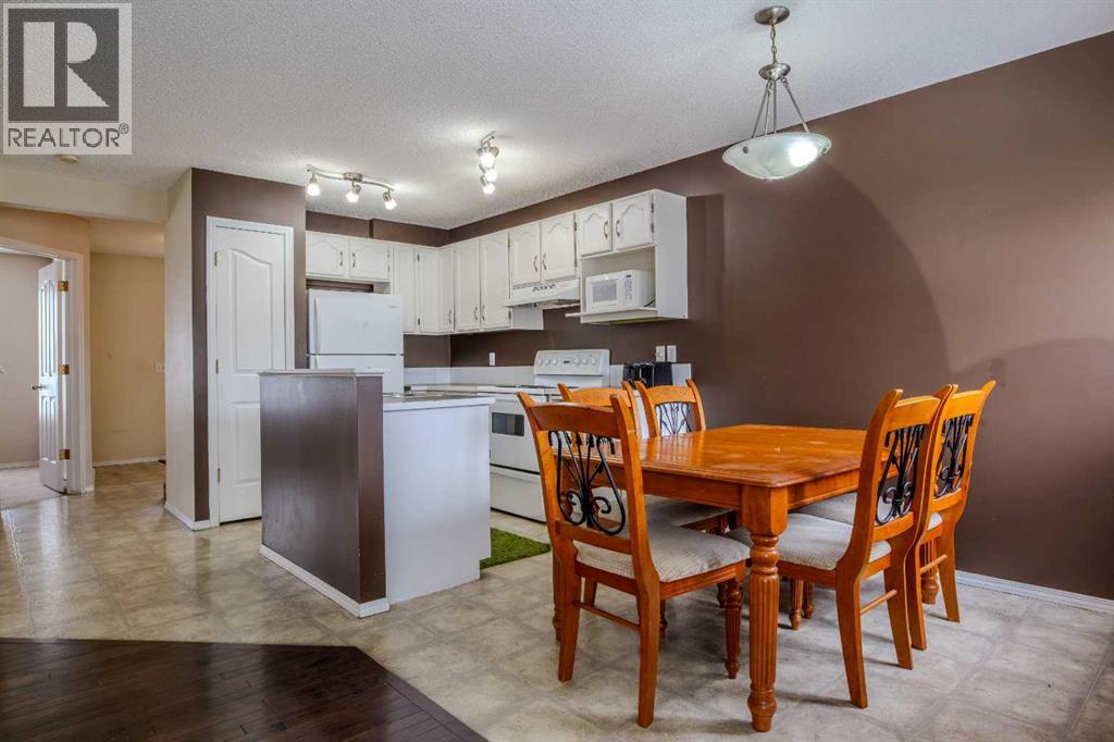 House for Sale in 161 Saddlecrest Close NE|Calgary, Alberta T3J5B6 4