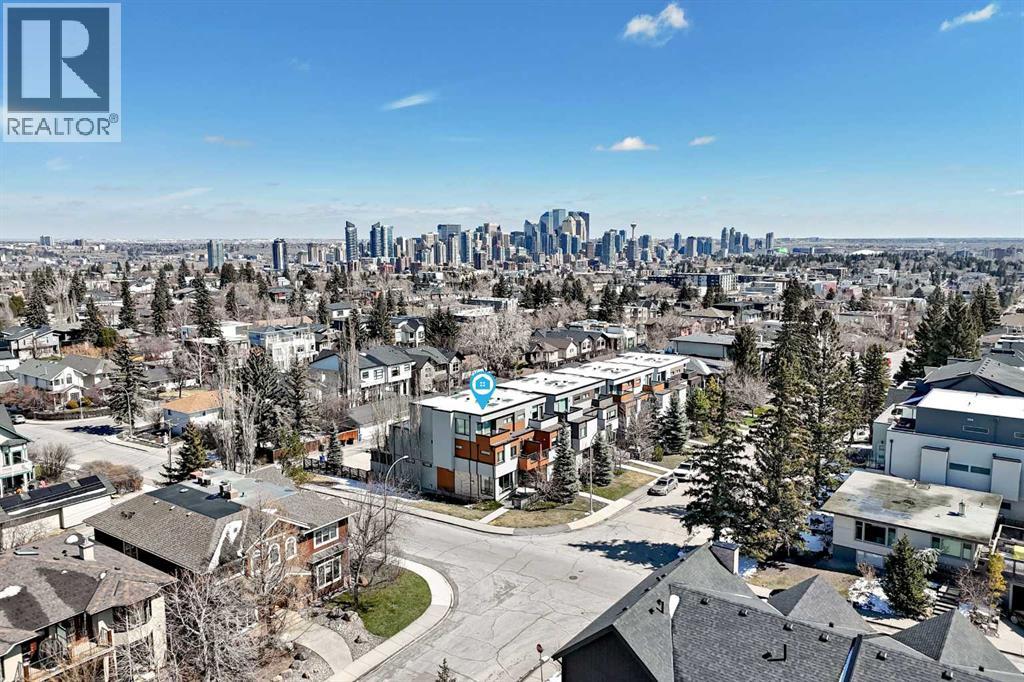 Duplex for Sale in 2142 28 Avenue SW|Calgary, Alberta T2t1K5 2