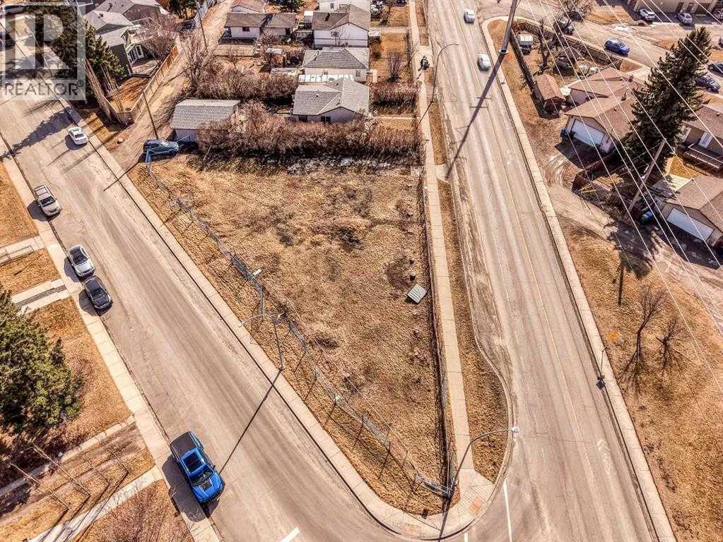 Property for Sale in 1916 & 1928 Home Road|Calgary, Alberta T1X0Y4 3