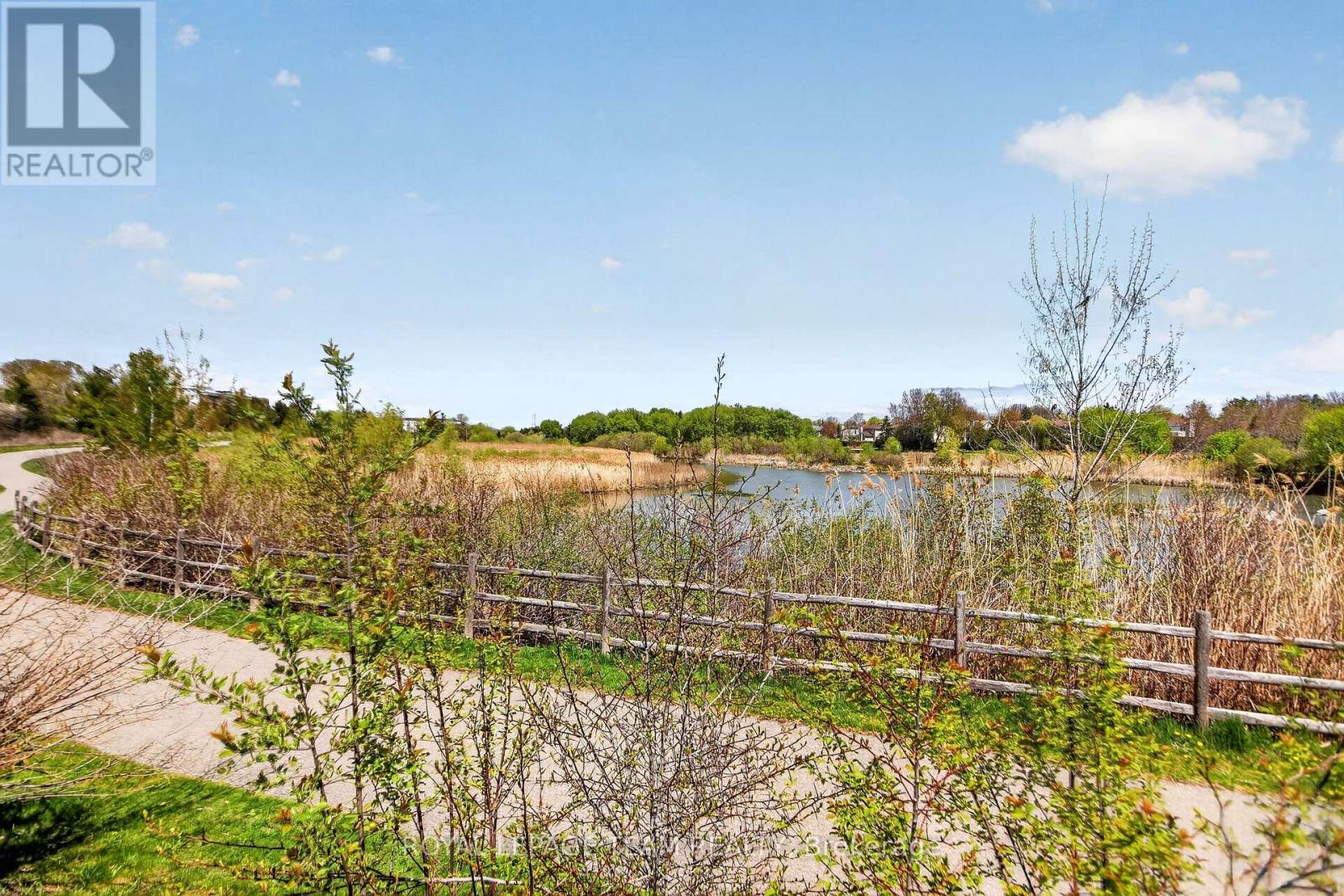 For sale: 817 ELEMENT PRIVATE, Ottawa, Ontario K2M0M8 - X13161392