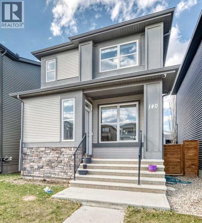 House for Sale in 140 Howse Avenue NE|Calgary, Alberta T3P0W1