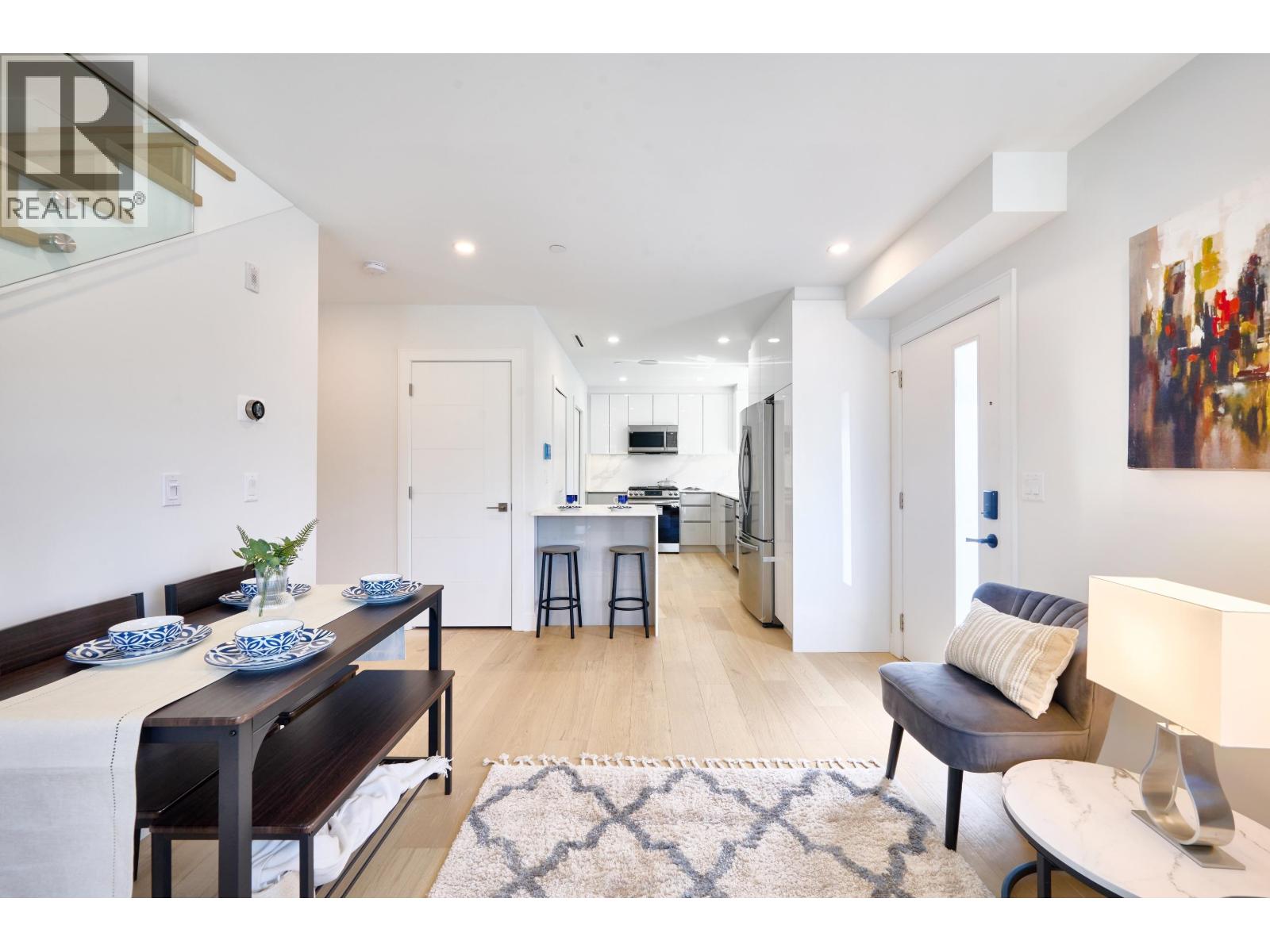 810 E 51ST AVENUE|Vancouver, British Columbia V5X1E5